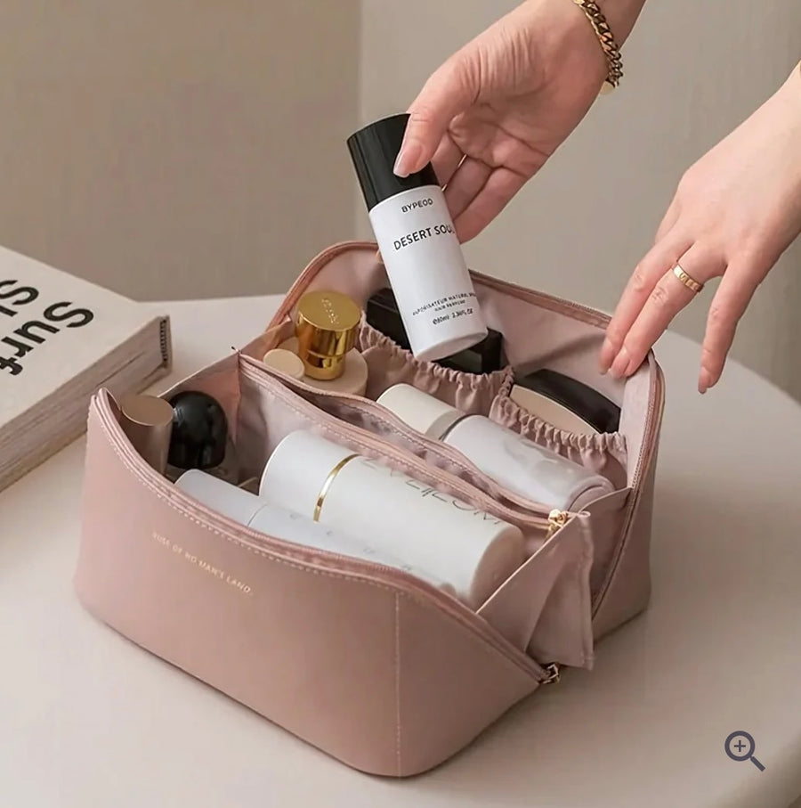 leather make up pouche