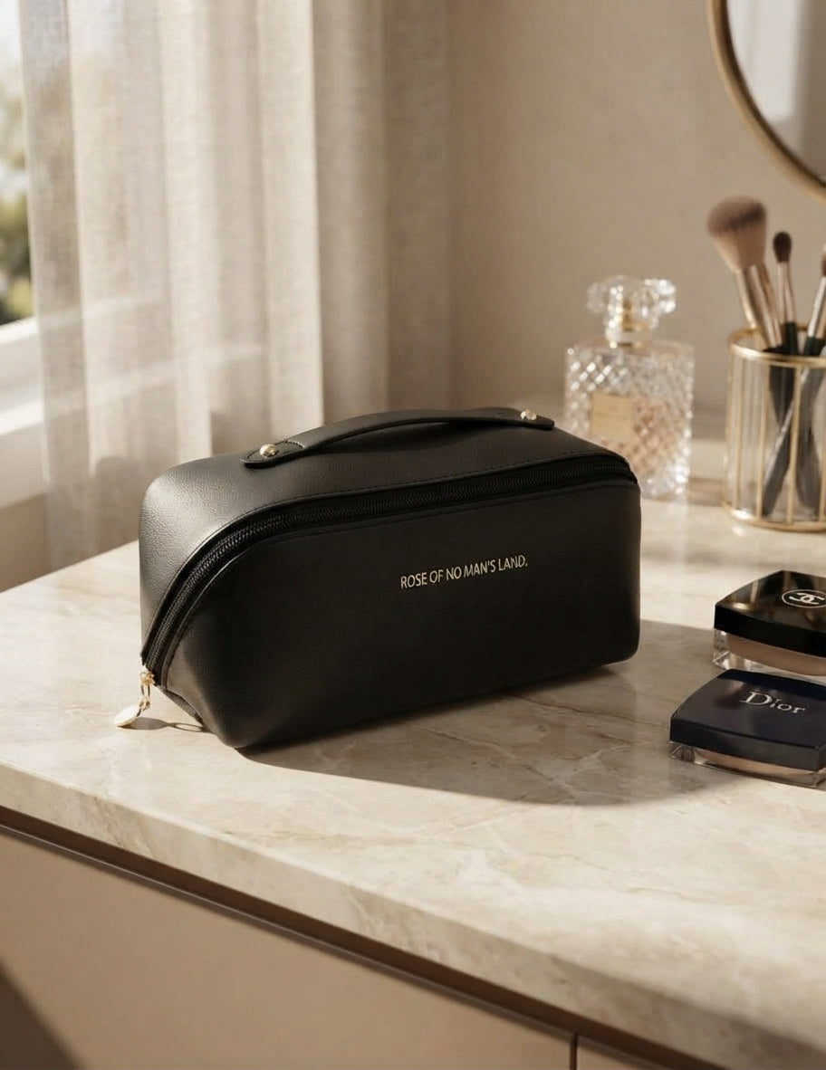 Divaura LuxePouch™ — Premium Leather Makeup Pouch